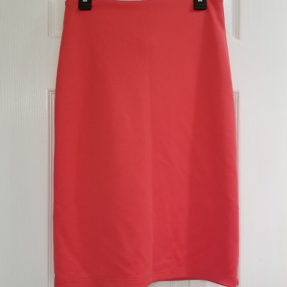 Coral pencil skirt